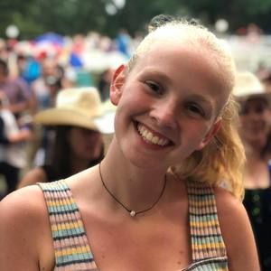 Meet your Posher, Becca